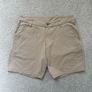 Lululemon ABC Men's 31 Waist 7” Inseam Beige Flat Front Shorts